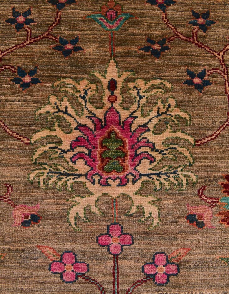 Detail image of 4' 1 x 6' 2 Hand Knotted Ariana Ziegler Rug