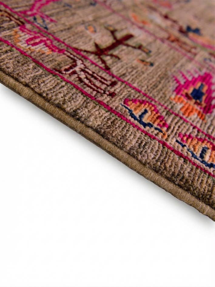 Detail image of 4' x 5' 11 Hand Knotted Ariana Ziegler Rug