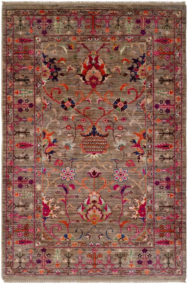 Detail image of 4' x 5' 11 Hand Knotted Ariana Ziegler Rug