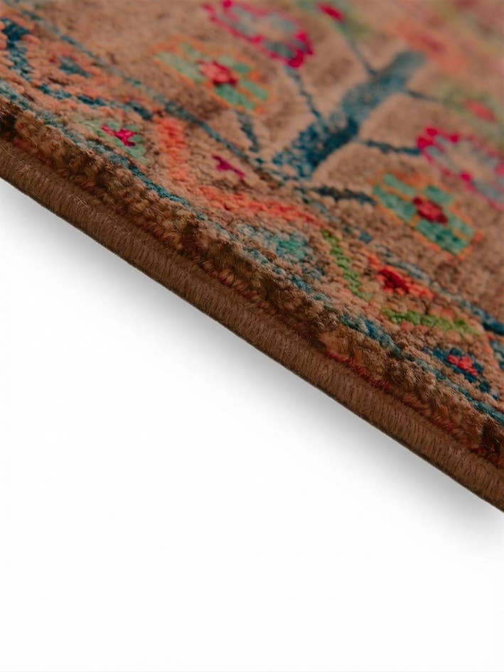 Detail image of 5' x 6' 6 Hand Knotted Ariana Ziegler Rug