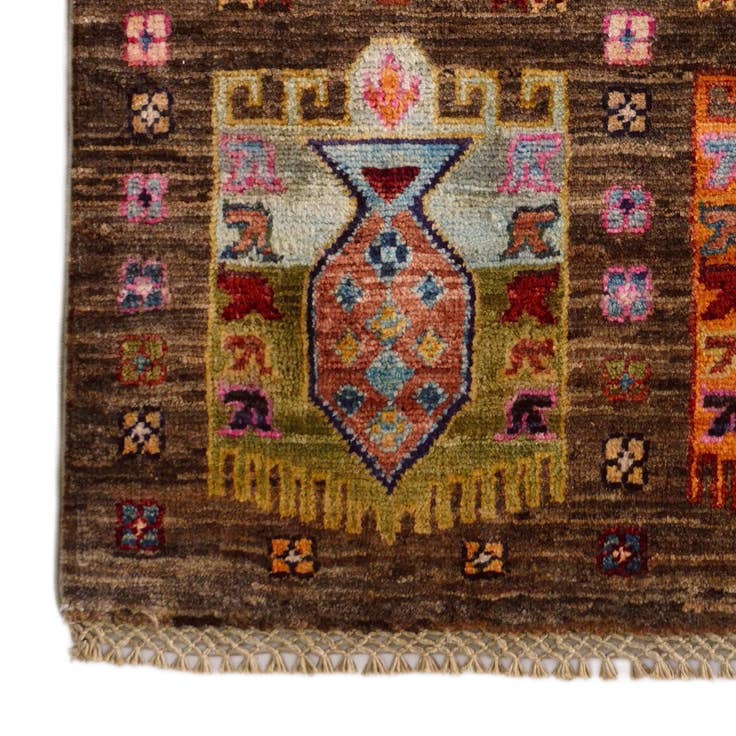 Detail image of 2' x 3' 2 Hand Knotted Ariana Ziegler Rug