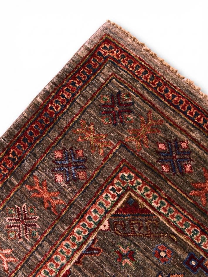 Detail image of 4' 2 x 6' 2 Hand Knotted Ariana Ziegler Rug