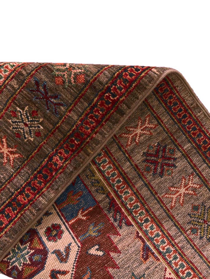 Detail image of 4' 2 x 6' 2 Hand Knotted Ariana Ziegler Rug