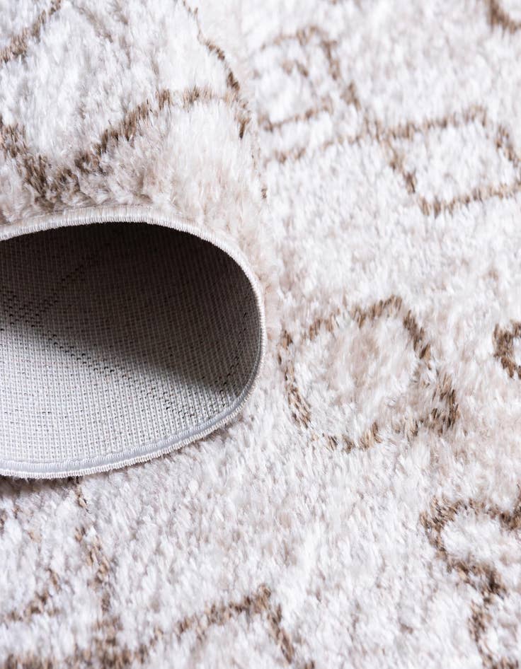 Detail image of 2' 4 x 3' 3 Artemis Rug