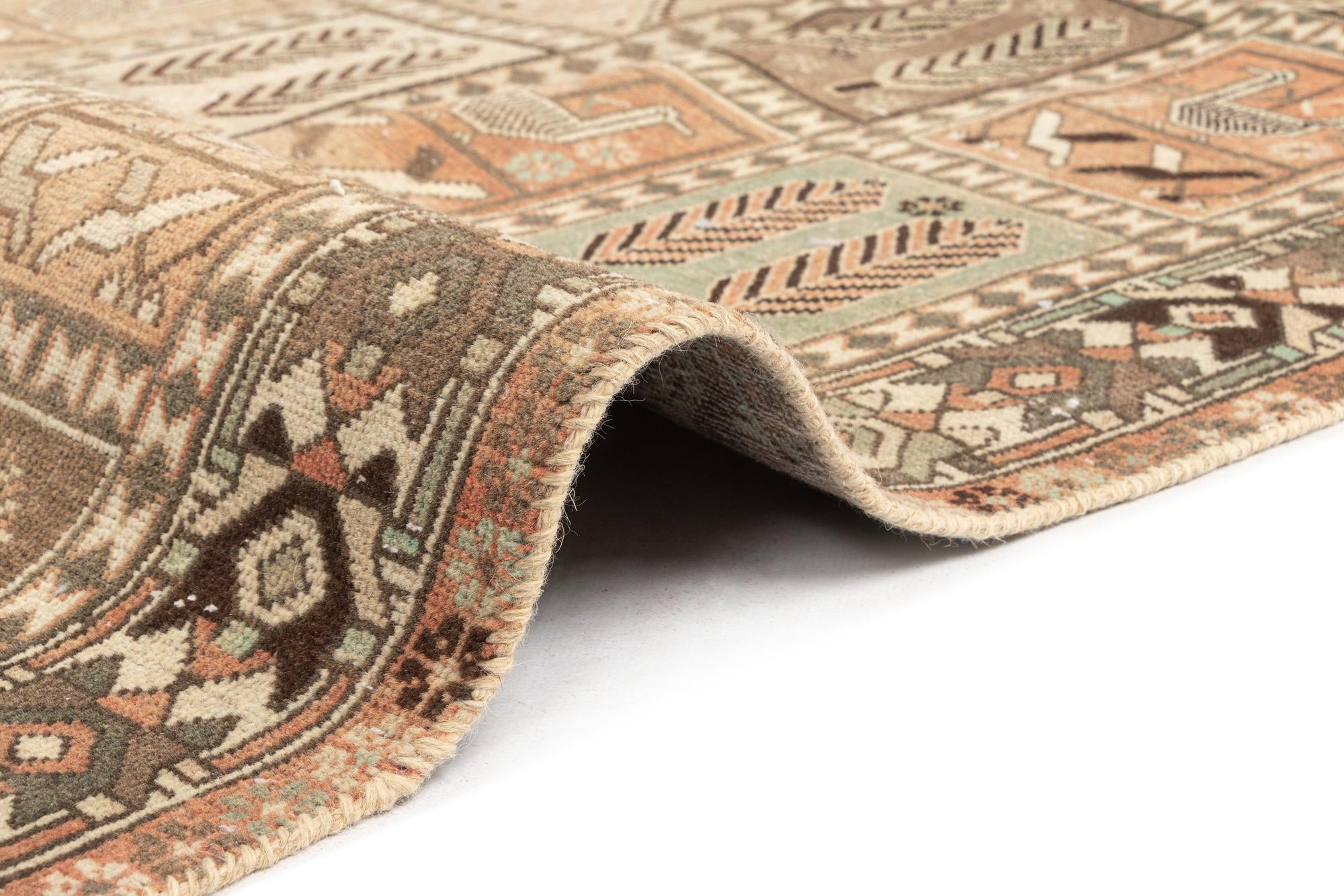 4' 8 x 9' 3 Bachtiar Wool Rug