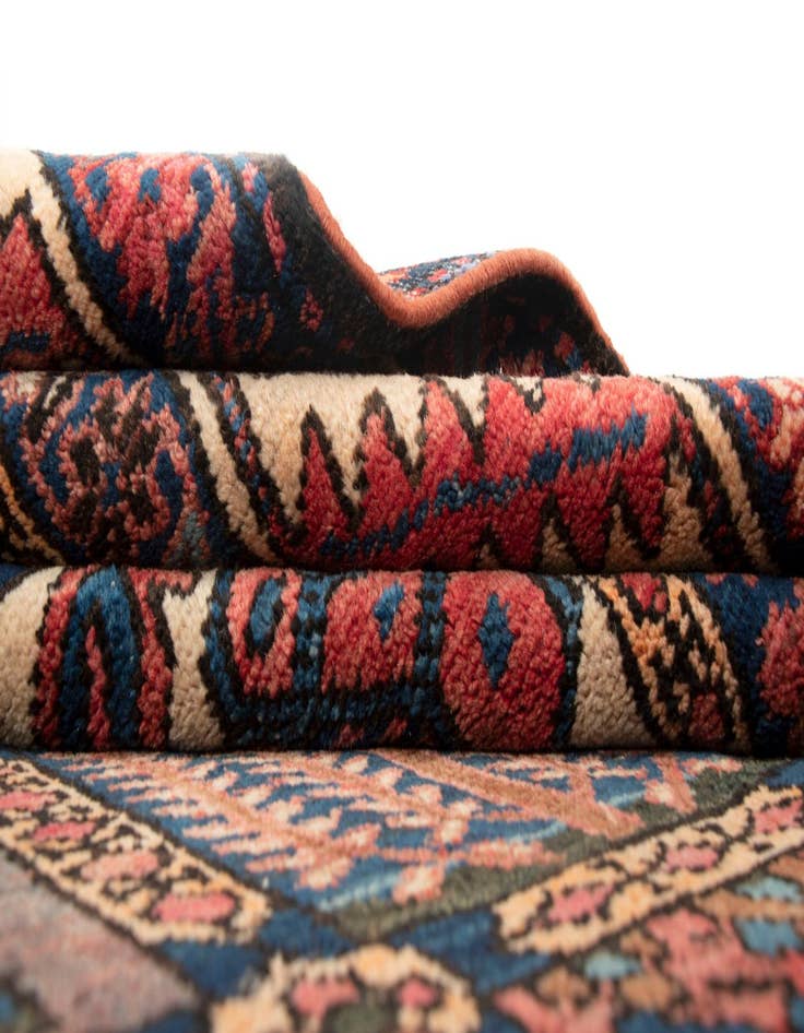 Detail image of 6' 10 x 10' 1 Bachtiar Wool Rug