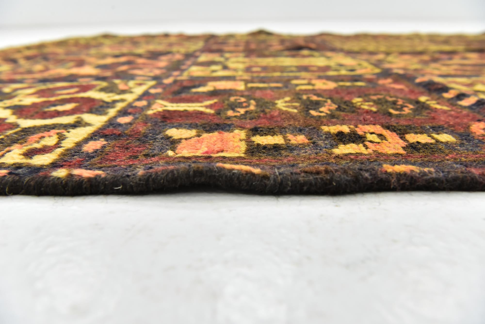 3' 8 x 6' 6 Hand Knotted Bakhtiar Persian Wool Rug