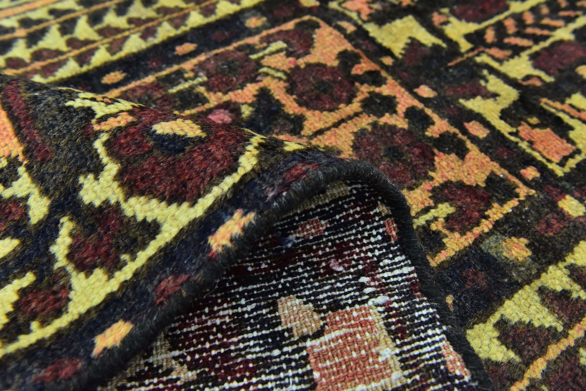 3' 8 x 6' 6 Hand Knotted Bakhtiar Persian Wool Rug