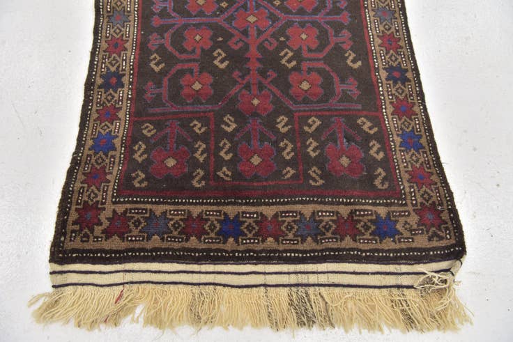 Detail image of 2' 6 x 4' 8 Hand Knotted Balouch Persian Wool Rug