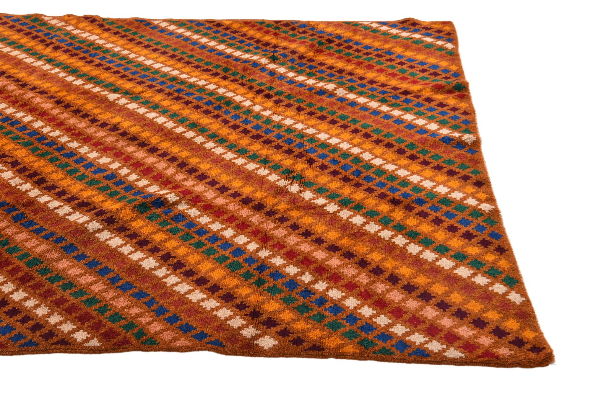 5' 6 x 8' Hand Knotted Balouch Wool Rug