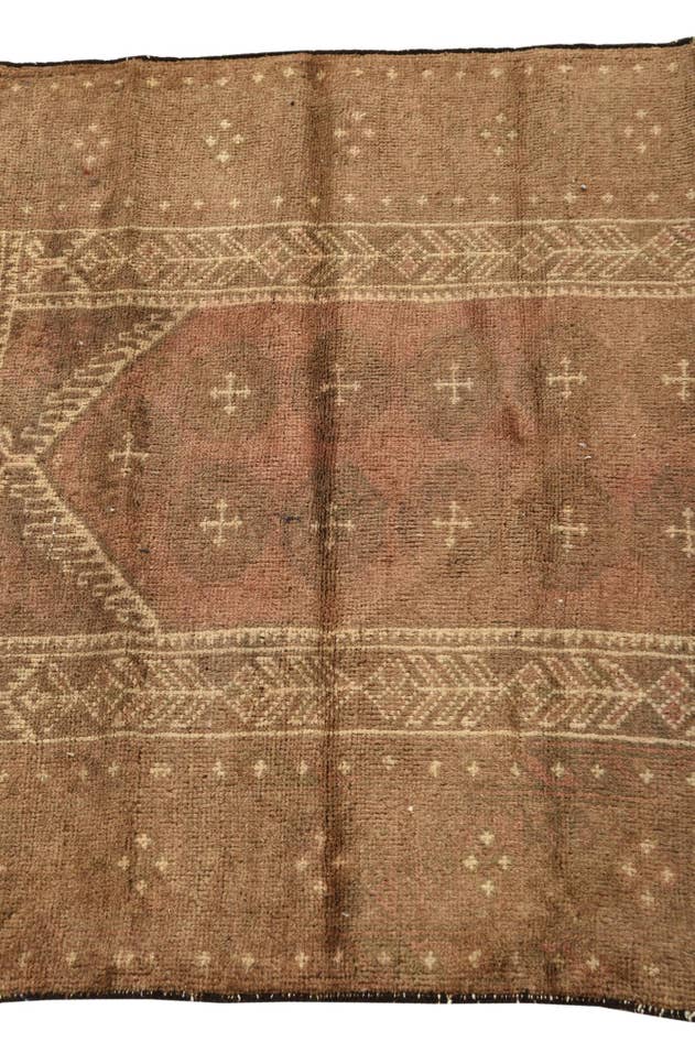 Detail image of 2' 10 x 4' 6 Hand Knotted Balouch Persian Wool Rug