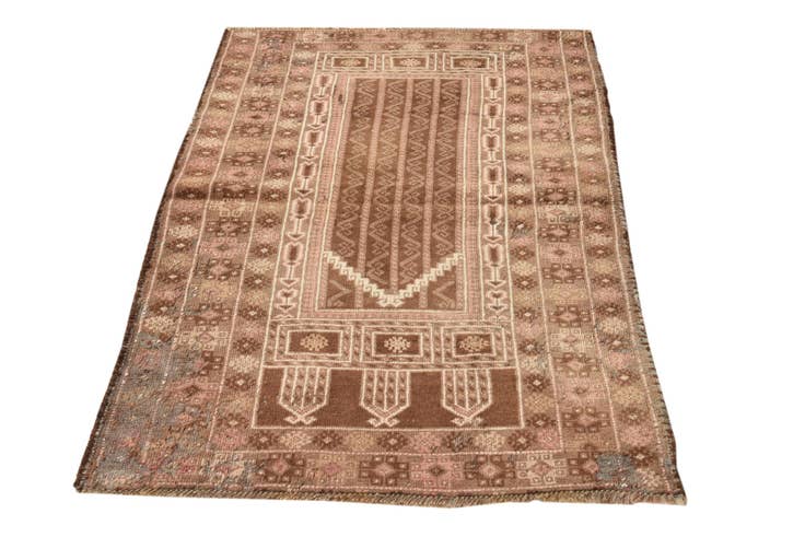 Detail image of 3' x 4' 5 Hand Knotted Balouch Persian Wool Rug