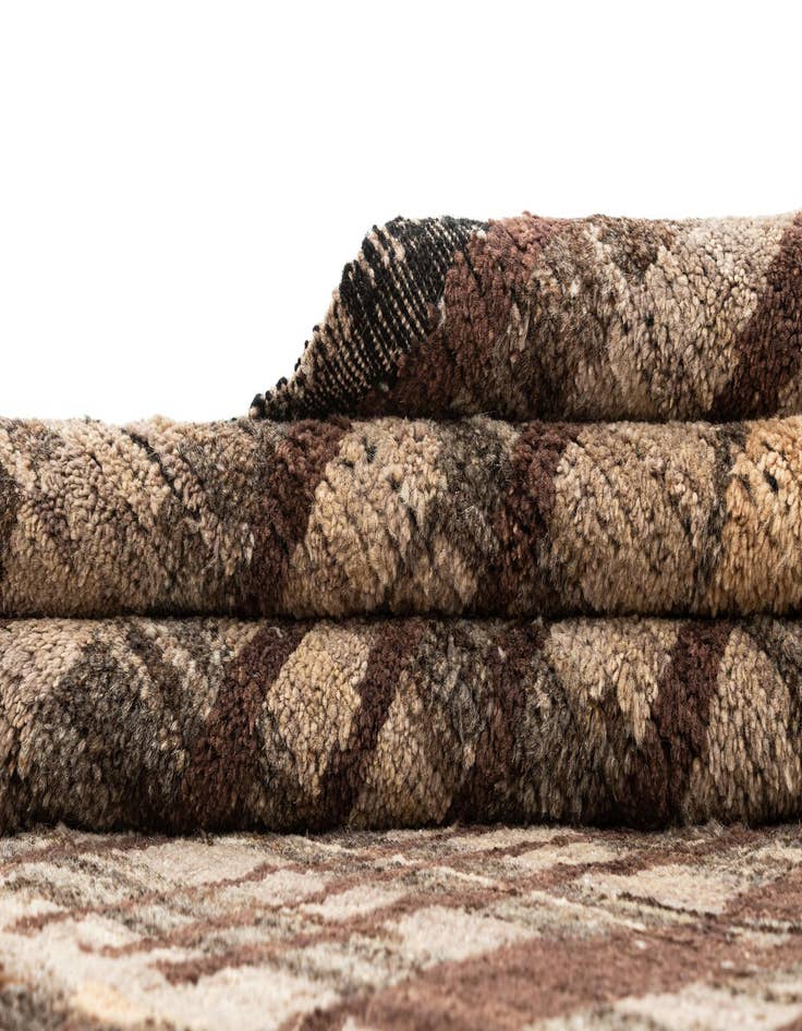 Detail image of 8' 4 x 10' 2  Hand Knotted Beni Marok Rug