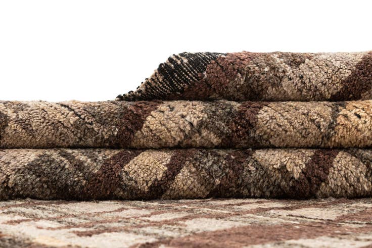 Detail image of 8' 4 x 10' 2 Hand Knotted Beni Marok Rug