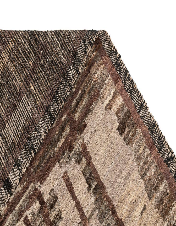 Detail image of 8' 4 x 10' 2  Hand Knotted Beni Marok Rug