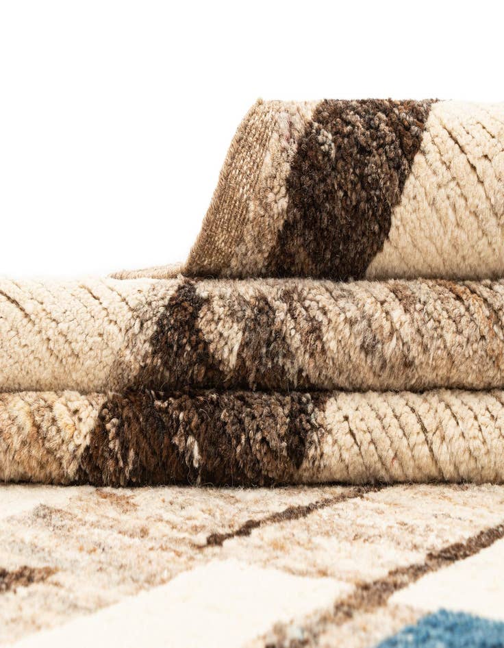 Detail image of 9' 1 x 12' 2  Hand Knotted Beni Marok Rug