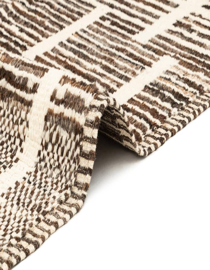 Detail image of 9' 1 x 11' 11  Hand Knotted Beni Marok Rug