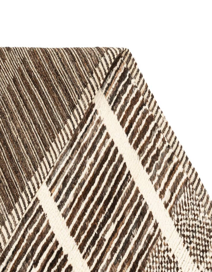 Detail image of 9' 1 x 11' 11  Hand Knotted Beni Marok Rug