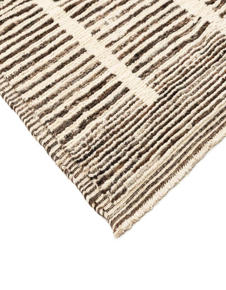 Detail image of 9' 1 x 11' 11  Hand Knotted Beni Marok Rug