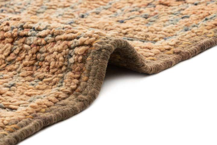 6' 6 x 8' 9 Berber Rug