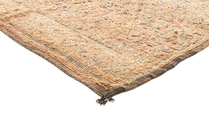 6' 6 x 8' 9 Berber Rug