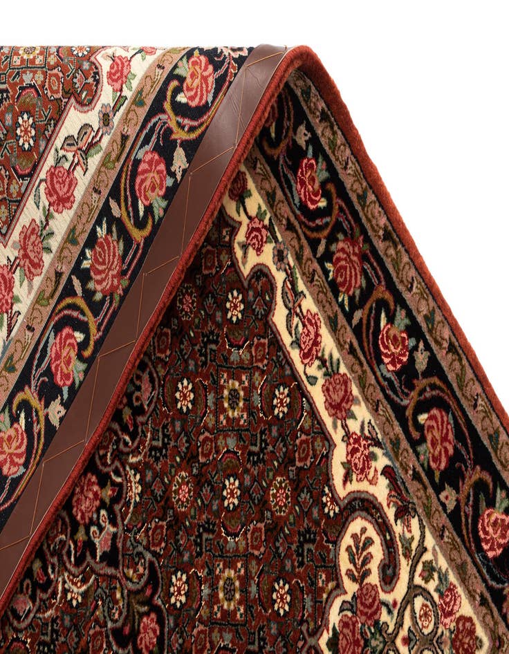 Detail image of 3' 3 x 4' 11 Bidjar Wool Rug