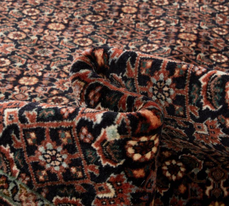 Detail image of 6' 9 x 9' 10 Hand Knotted Bidjar Persian Wool Rug