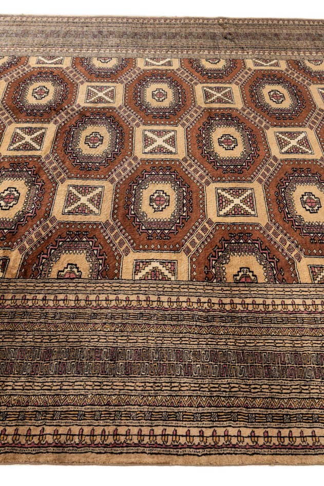 Detail image of 7' x 10' 10 Hand Knotted Bokhara Oriental Wool Rug