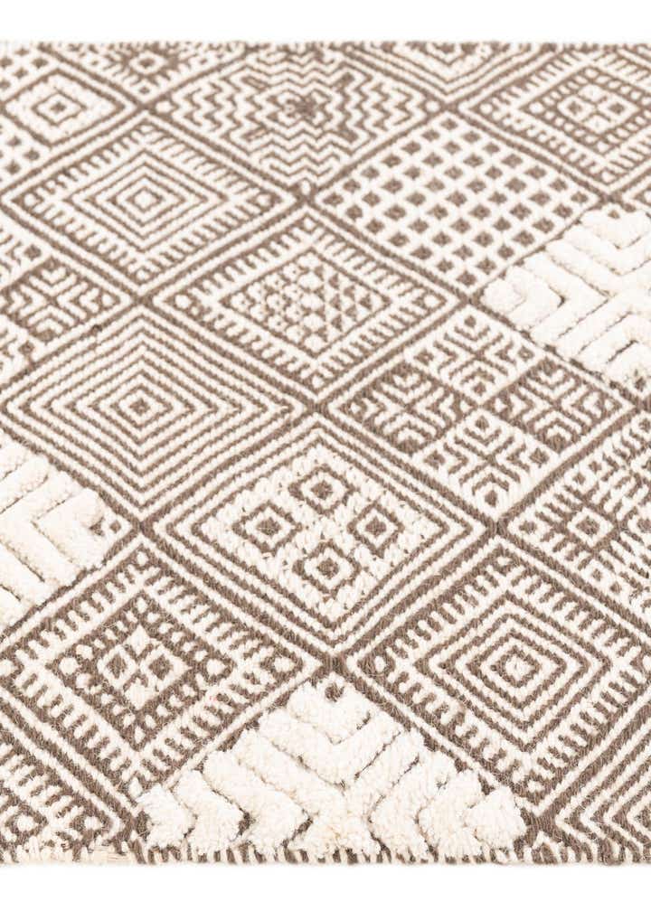 2' 2 x 3' 2 Handmade Braided Jute Rug