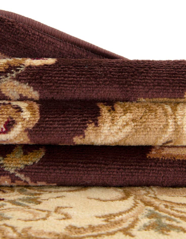 Detail image of 7' x 10' Chateau Rug