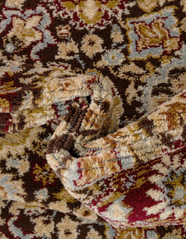 Detail image of 7' x 10' Classic Agra Rug