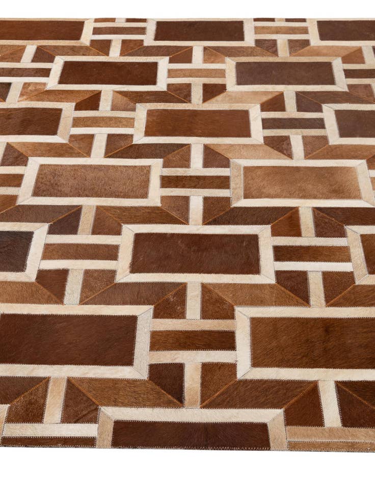 Detail image of 5' 1 x 8' 2 Cowhide - Patchwork Rug