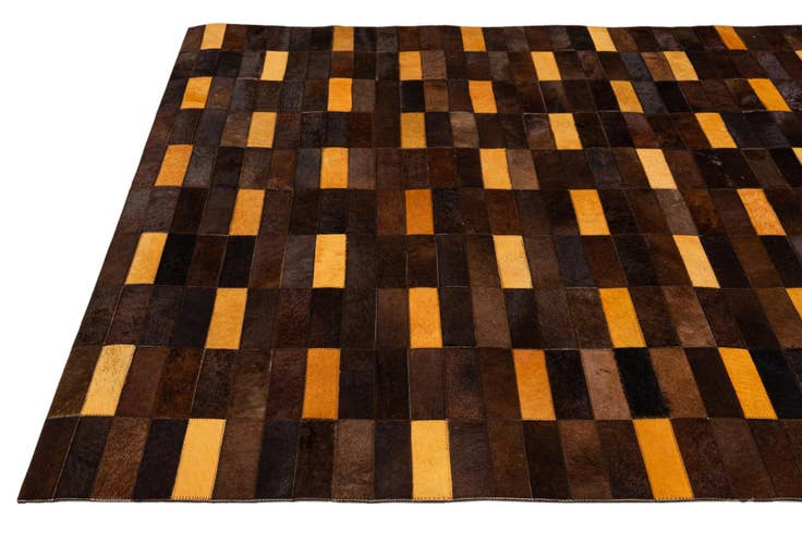 Detail image of 5' x 7' 11 Cowhide - Patchwork Rug