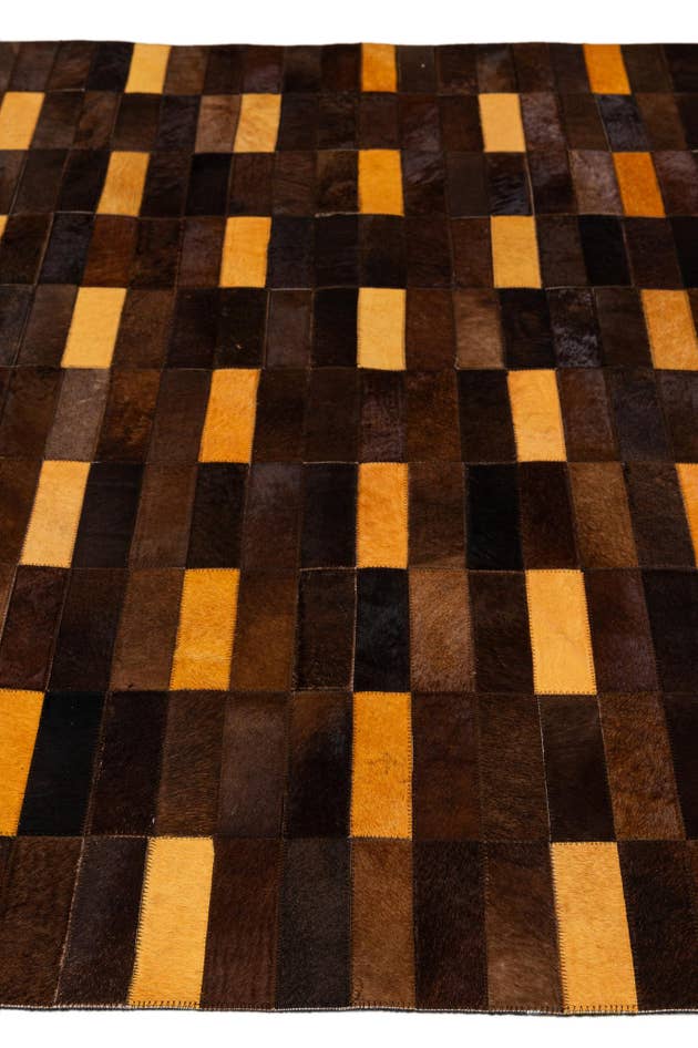 Detail image of 5' x 7' 11 Cowhide - Patchwork Rug