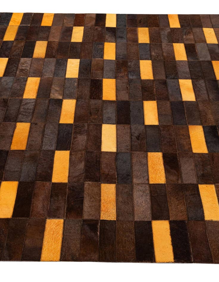 Detail image of 5' 1 x 8' Cowhide - Patchwork Rug