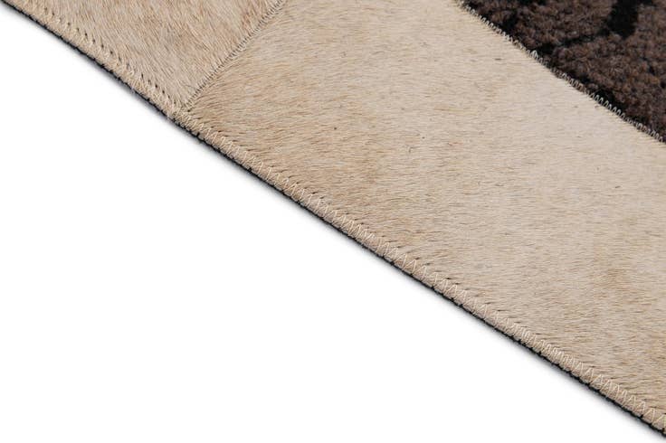 Detail image of 5' x 8' 1 Cowhide - Patchwork Rug