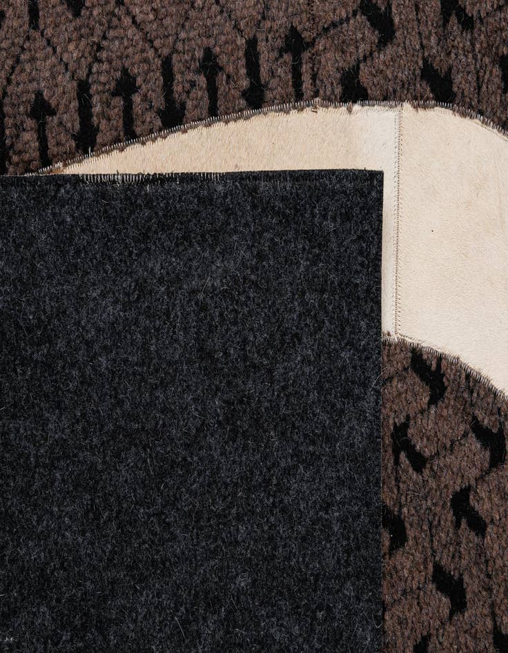 Detail image of 5' x 8' 1 Cowhide - Patchwork Rug