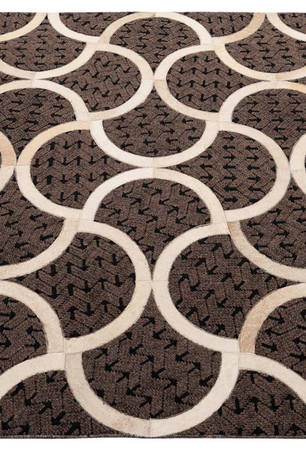 Detail image of 5' x 8' Cowhide - Patchwork Rug