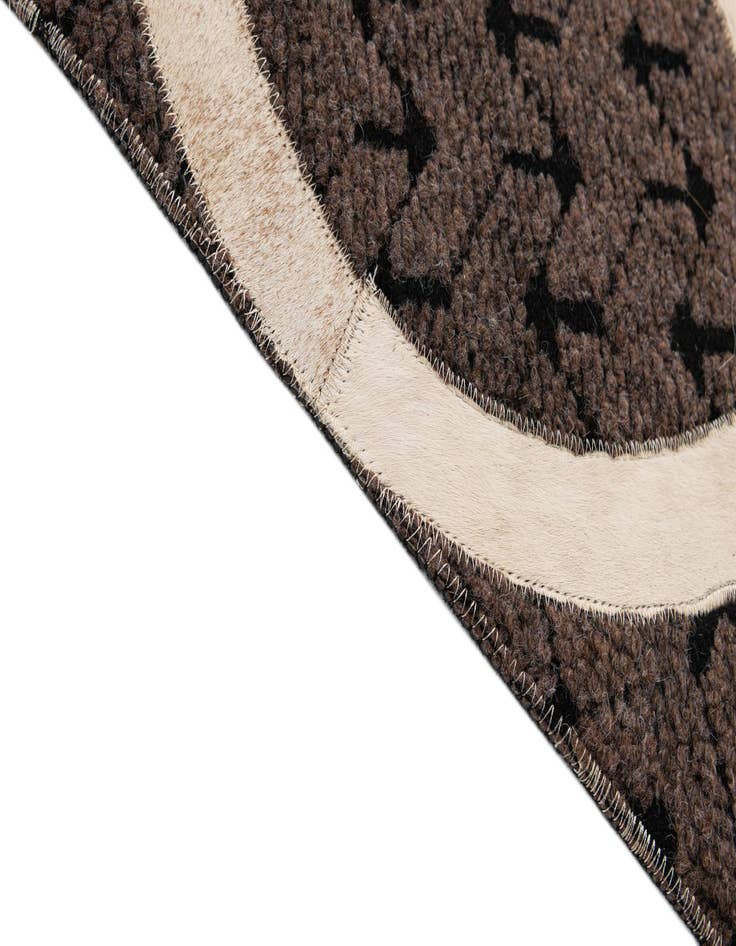 Detail image of 5' x 8' Cowhide - Patchwork Rug