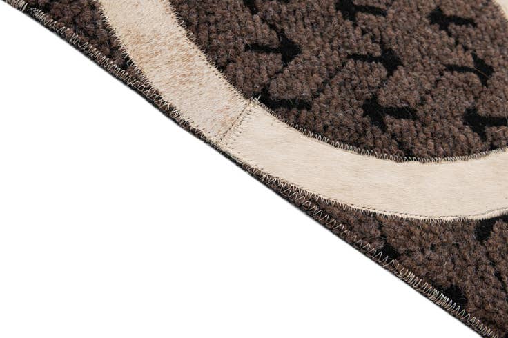 Detail image of 5' x 8' Cowhide - Patchwork Rug