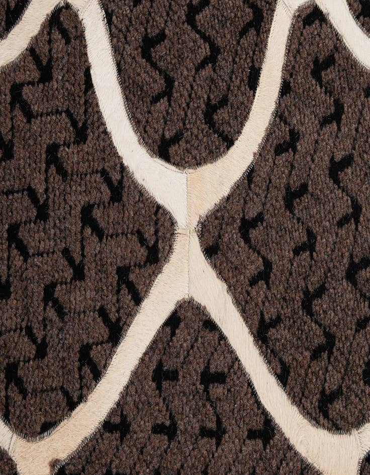 Detail image of 5' 2 x 8' Cowhide - Patchwork Rug