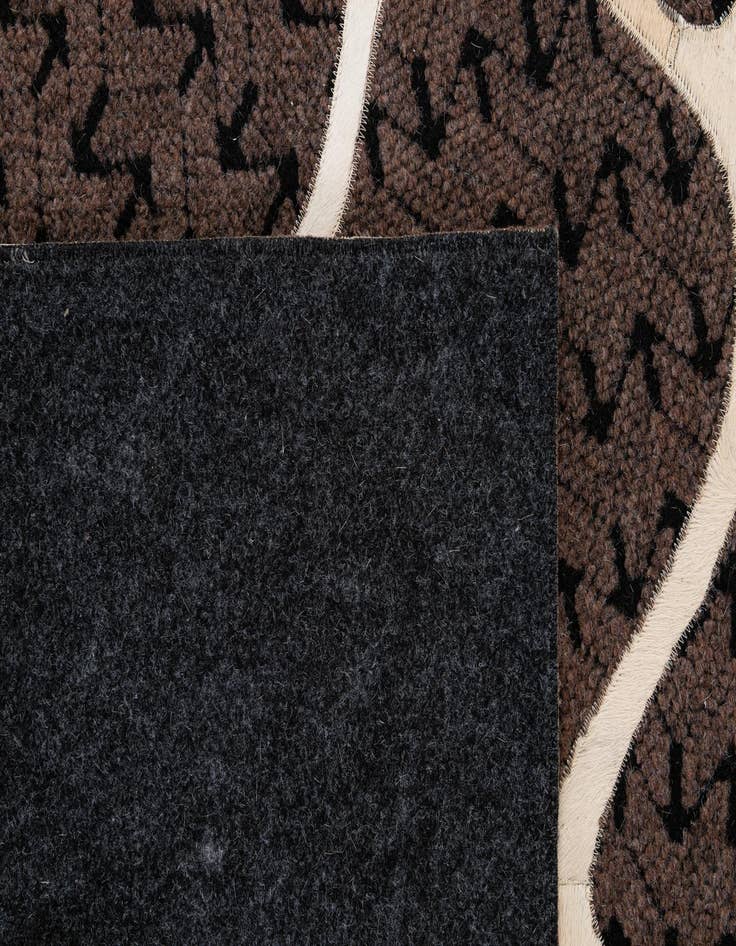 Detail image of 5' 2 x 8' Cowhide - Patchwork Rug