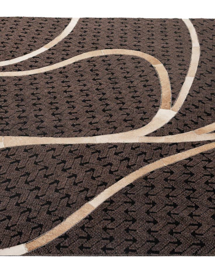 Detail image of 4' 11 x 8' Cowhide - Patchwork Rug