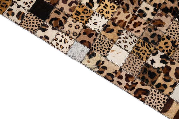 5' 1 x 8' Cowhide Leather Rug