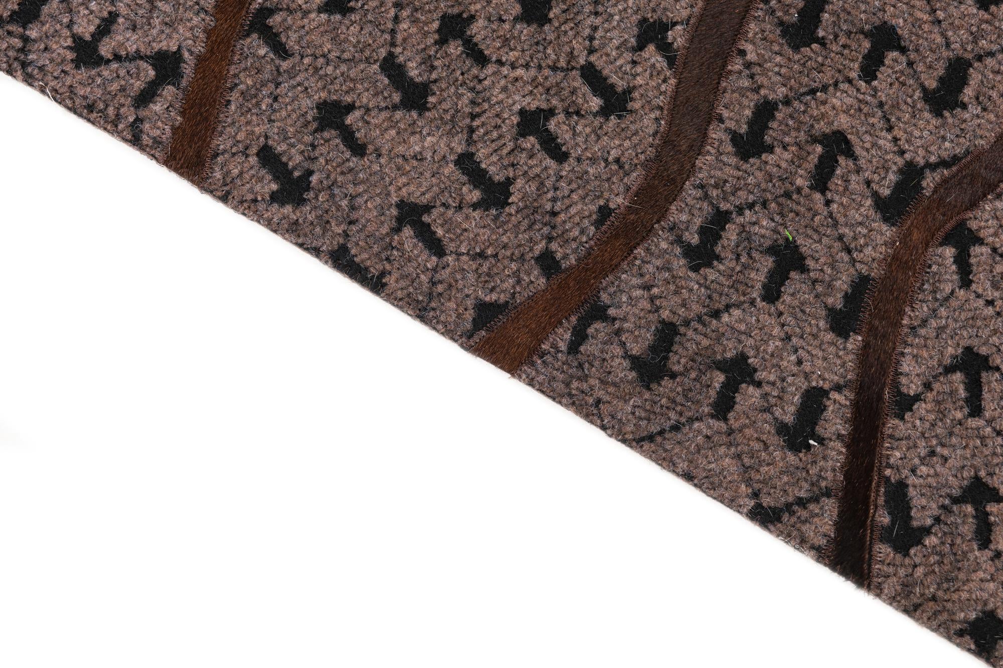 5' 2 x 8' Cowhide Leather Rug
