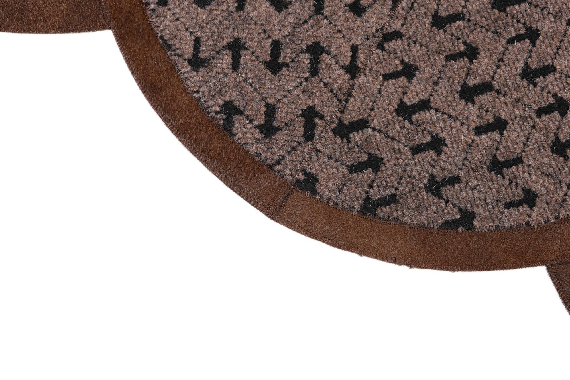 5' x 8' Cowhide Leather Rug