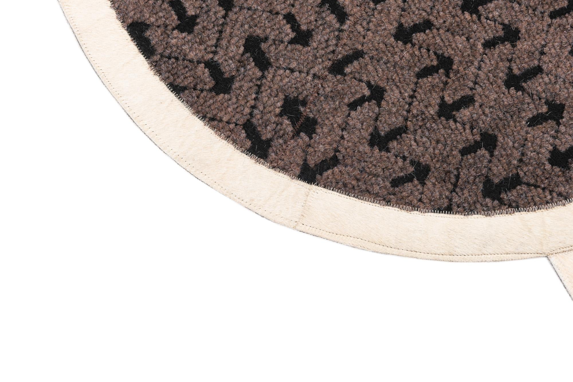 5' x 8' Cowhide Leather Rug