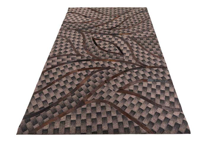 5' x 8' Cowhide Leather Rug