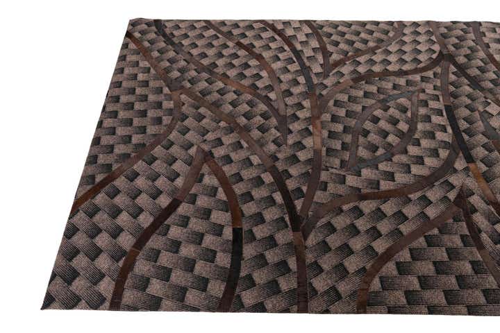 5' x 8' Cowhide Leather Rug