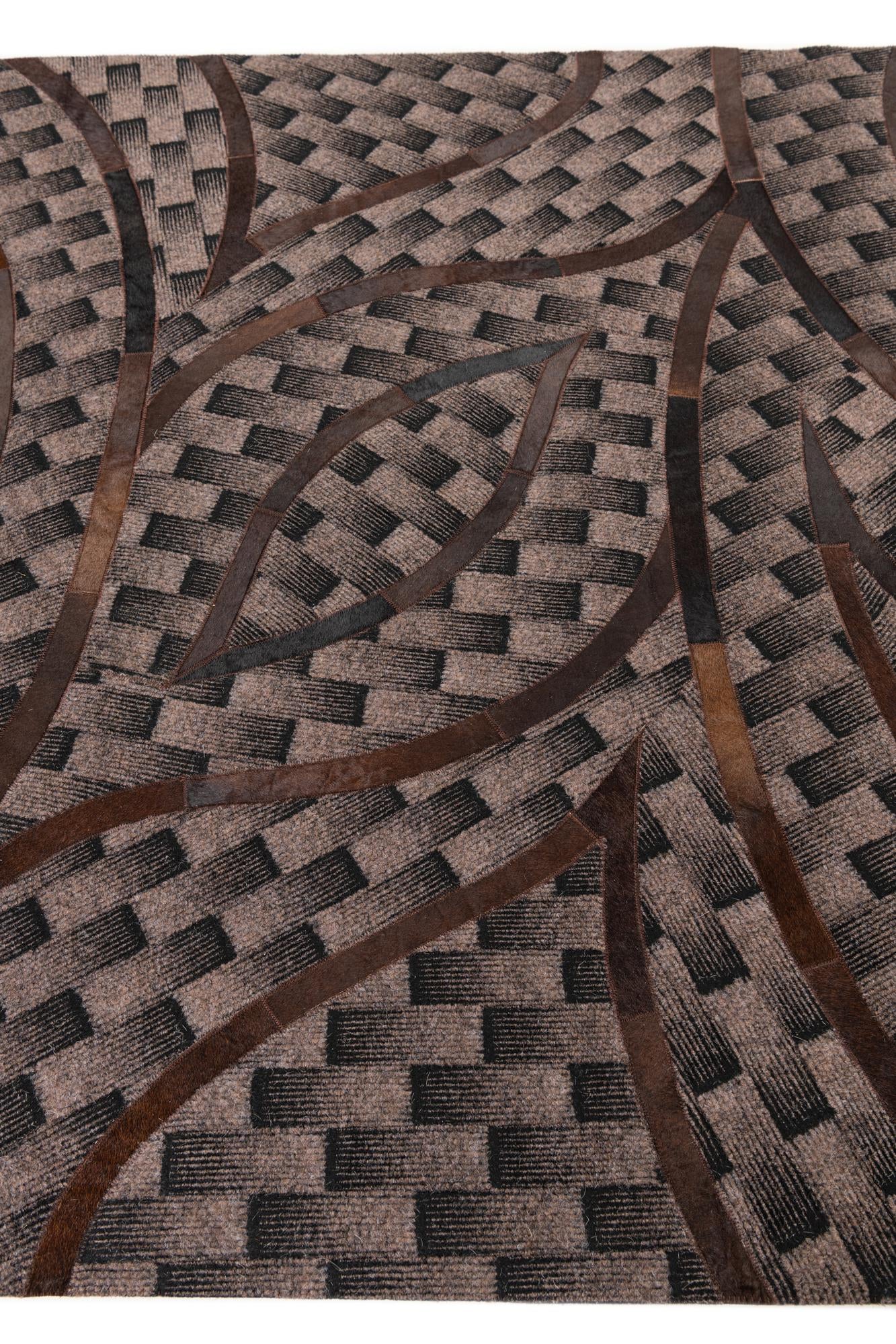 5' x 8' Cowhide Leather Rug